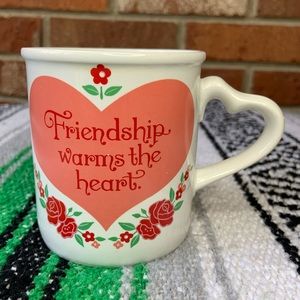 •Vintage• Friendship Floral Heart Mug